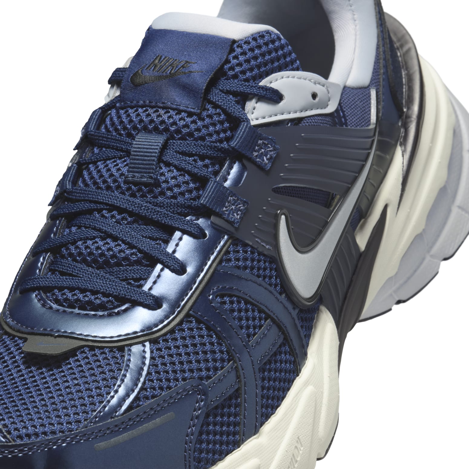 Nike V2k Run Obsidian Wolf Gray