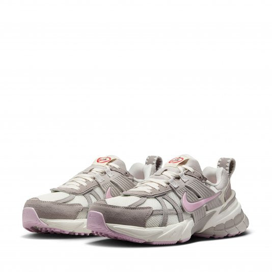 Nike V2K Run Sail Pink Foam College Grey