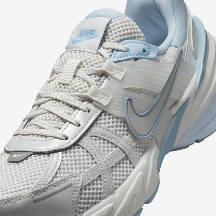 Nike V2K Run Platinum Tint Summit White